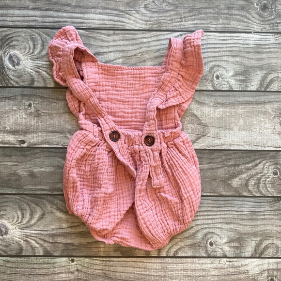 Muslin Romper Dusty Pink size 6-12m - Picture 2 of 2